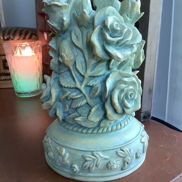 Vintage Sage Aqua Green Rose Vine Detail Ornate Resin Vase - Picture 1 of 9